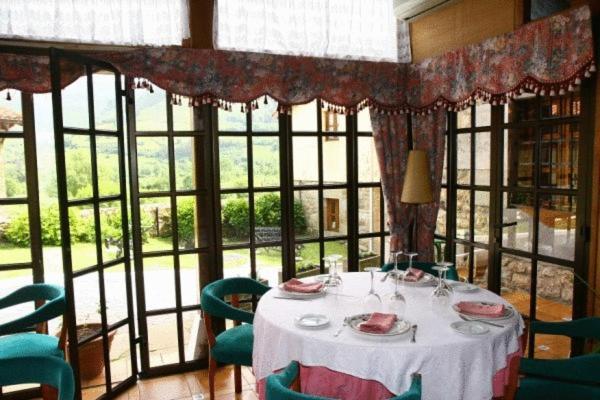 Hotel Posada Del Pas Ontaneda Eksteriør billede