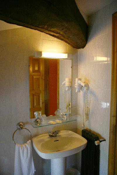 Hotel Posada Del Pas Ontaneda Eksteriør billede